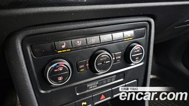 Volkswagen Beatle 2015 — photo 16