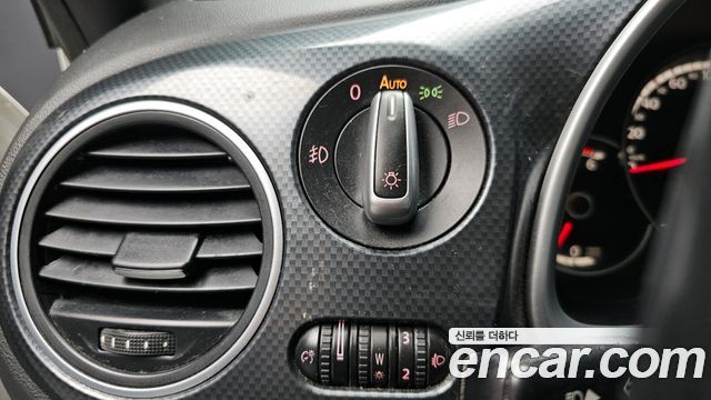 Volkswagen Beatle 2015 — photo 18
