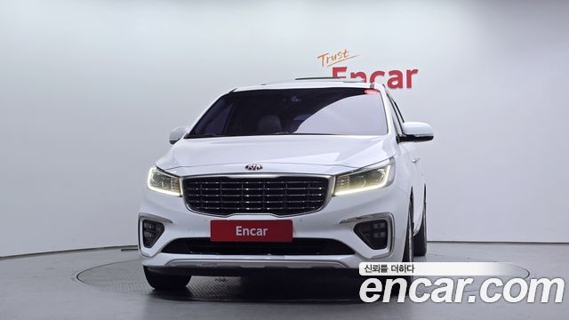 Kia Canival 2019 — photo 3