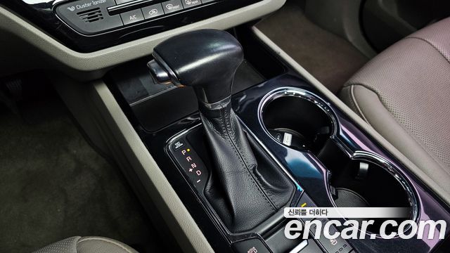 Kia Canival 2019 — photo 9