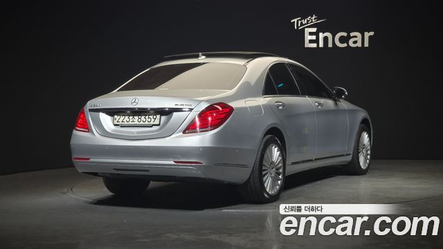 Mercedes-Benz S-Class 2015 — photo 2