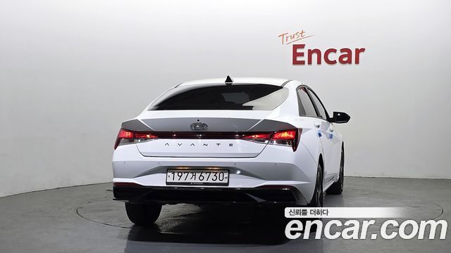 Hyundai AVANTE 2023 — photo 4