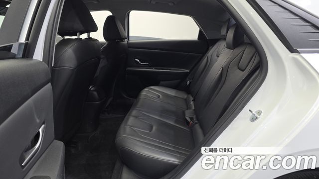 Hyundai AVANTE 2023 — photo 11