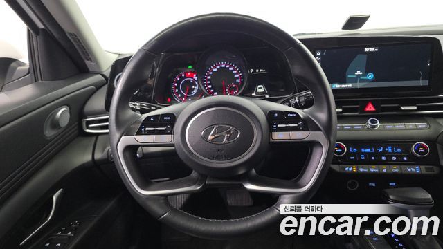 Hyundai AVANTE 2023 — photo 16