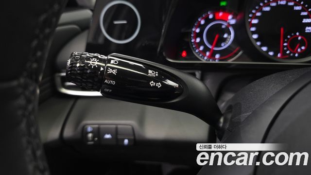 Hyundai AVANTE 2023 — photo 17