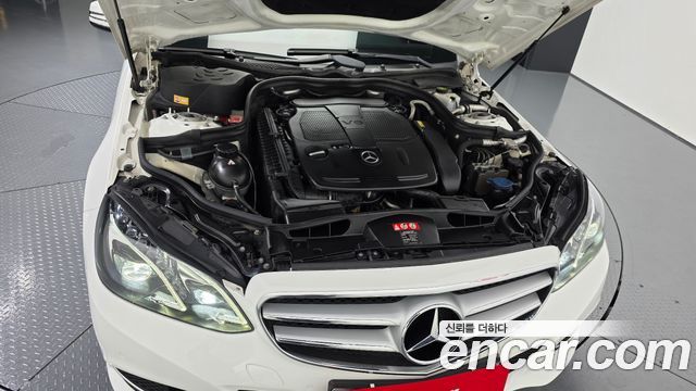 Mercedes-Benz E-Class 2014 — photo 6