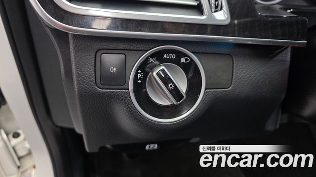 Mercedes-Benz E-Class 2014 — photo 17