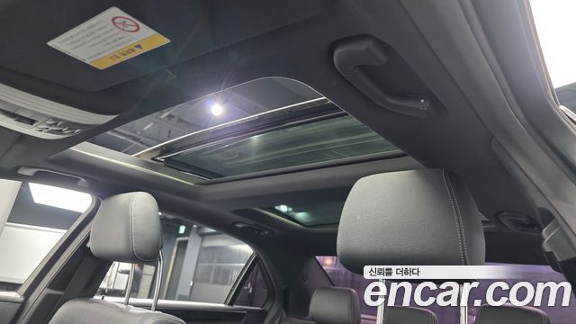 Mercedes-Benz E-Class 2014 — photo 19
