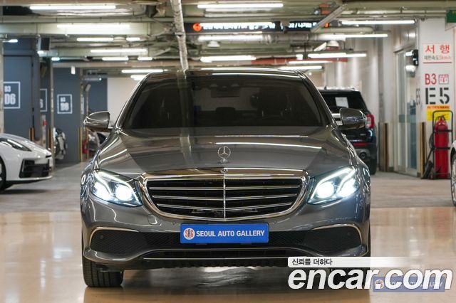 Mercedes-Benz E-Class 2019 — photo 3