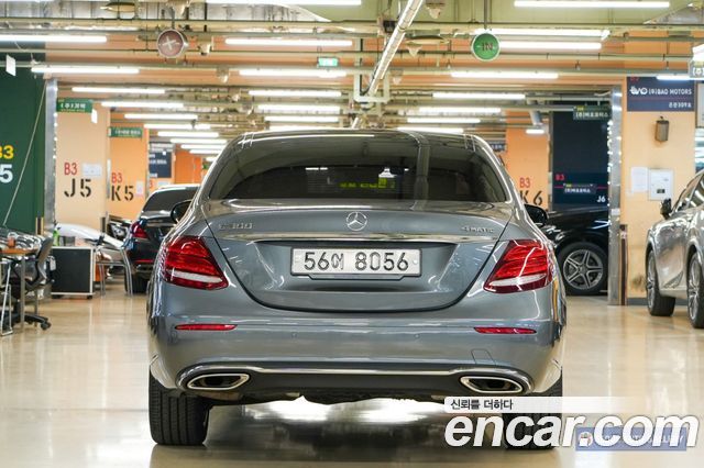 Mercedes-Benz E-Class 2019 — photo 4