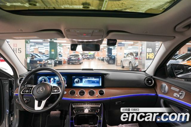 Mercedes-Benz E-Class 2019 — photo 7
