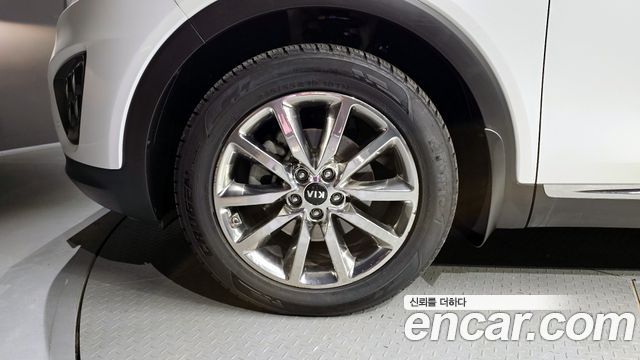 Kia Sorento 2017 — photo 5