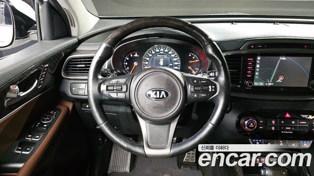 Kia Sorento 2017 — photo 13