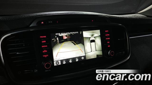 Kia Sorento 2017 — photo 16