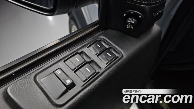 Land Rover Discovery 2006 — photo 16