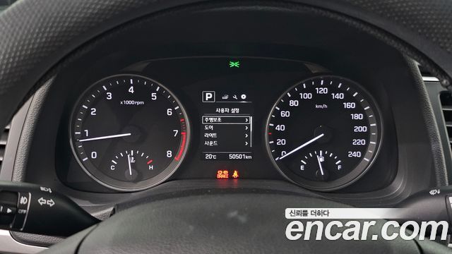 Hyundai AVANTE 2018 — photo 8