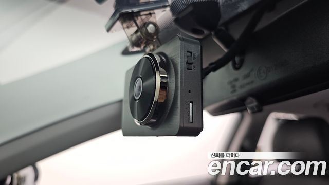 Hyundai AVANTE 2018 — photo 17