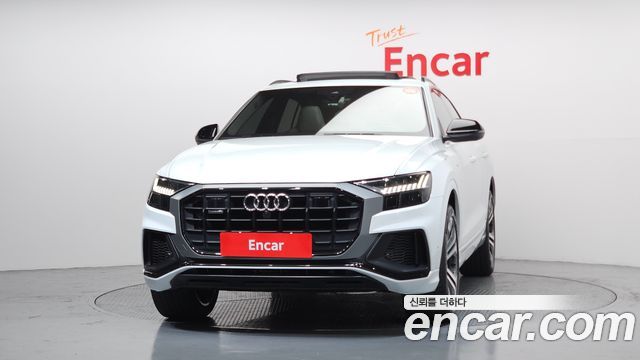 Audi Q8 2023 — photo 3