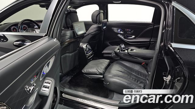 Mercedes-Benz S-Class 2018 — photo 17