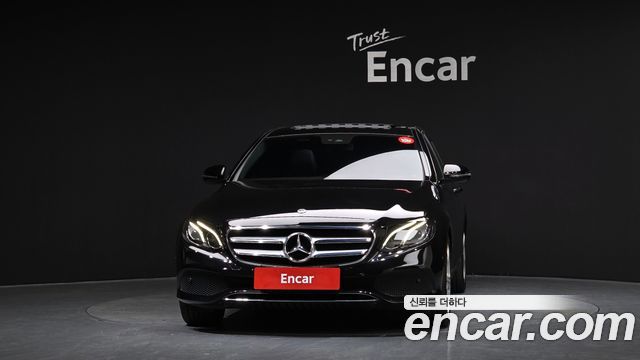 Mercedes-Benz E-Class 2018 — photo 3