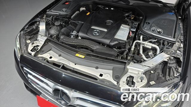 Mercedes-Benz E-Class 2018 — photo 6