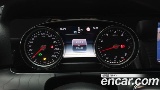 Mercedes-Benz E-Class 2018 — photo 8