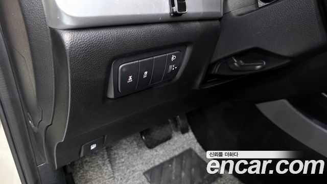 KG Mobility KORANDO 2014 — photo 16