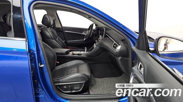 Genesis G70 2018 — photo 11
