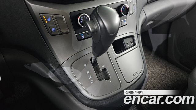 Hyundai Starex 2021 — photo 9