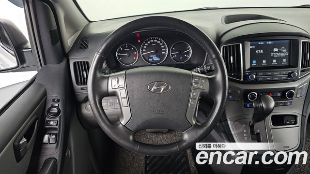 Hyundai Starex 2021 — photo 14
