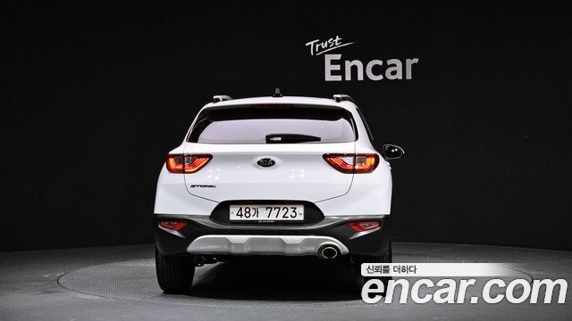 Kia Stonic 2019 — photo 4