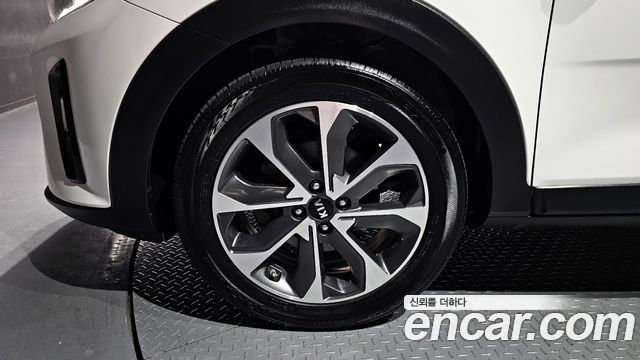Kia Stonic 2019 — photo 5