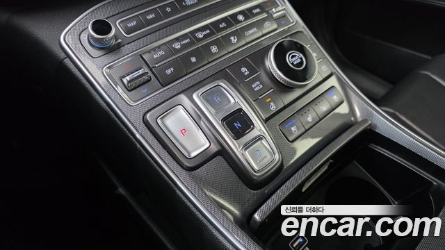 Hyundai Santafe 2021 — photo 9