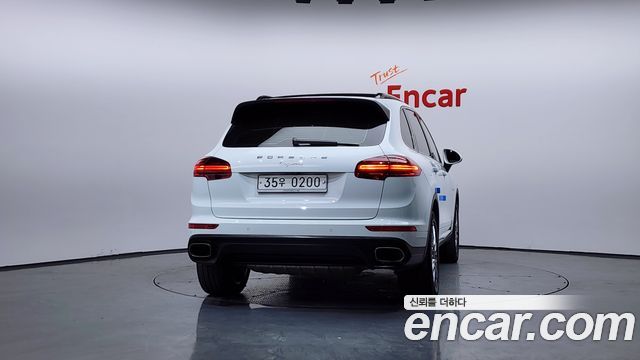 Porsche Cayenne 2016 — photo 4