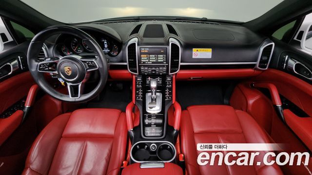 Porsche Cayenne 2016 — photo 7