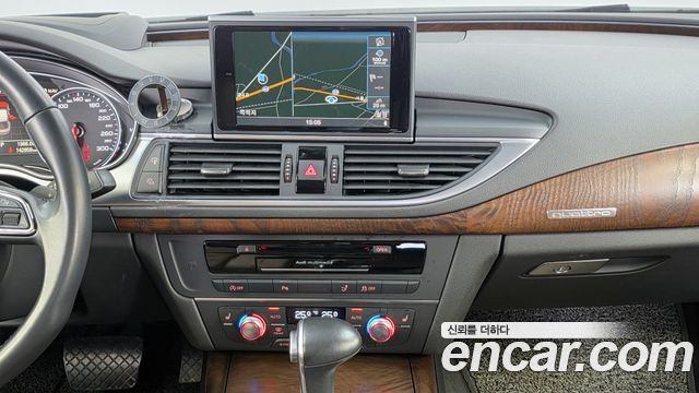 Audi A7 2015 — photo 14