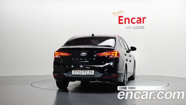 Hyundai AVANTE 2019 — photo 4