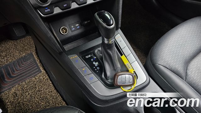 Hyundai AVANTE 2019 — photo 9