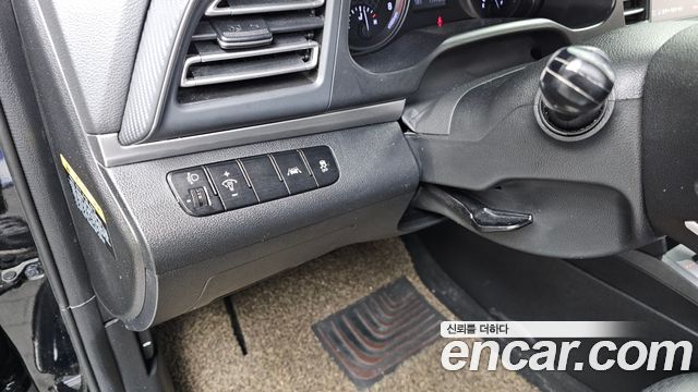 Hyundai AVANTE 2019 — photo 15