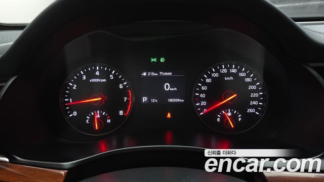 Kia K7 2017 — photo 8