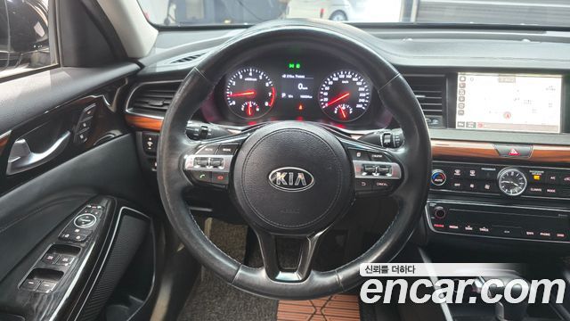 Kia K7 2017 — photo 14
