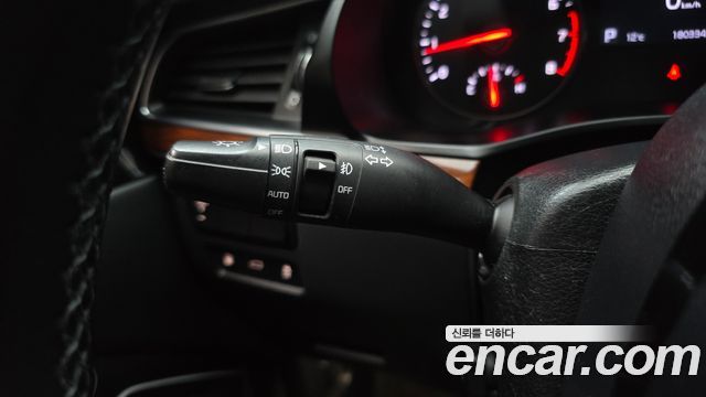 Kia K7 2017 — photo 17
