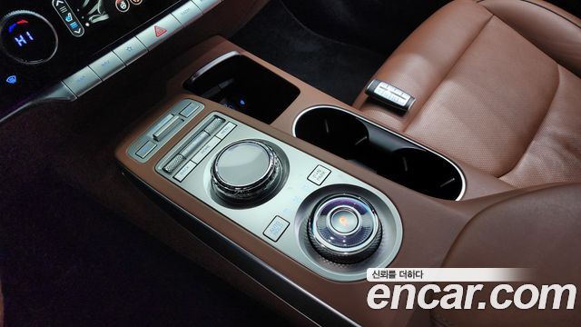 Genesis GV70 2022 — photo 9