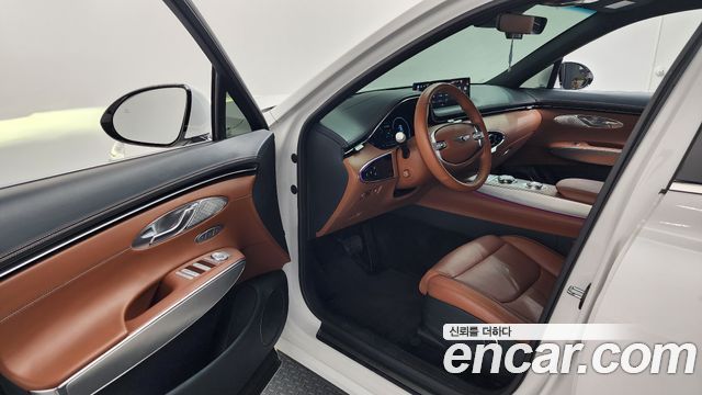 Genesis GV70 2022 — photo 10