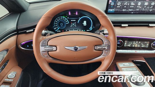 Genesis GV70 2022 — photo 13