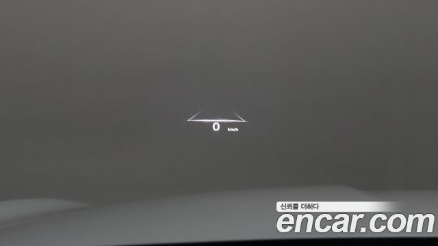 Genesis GV70 2022 — photo 17
