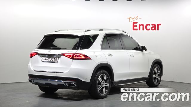 Mercedes-Benz GLE-Class 2019 — photo 2