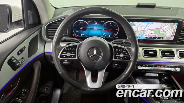 Mercedes-Benz GLE-Class 2019 — photo 13