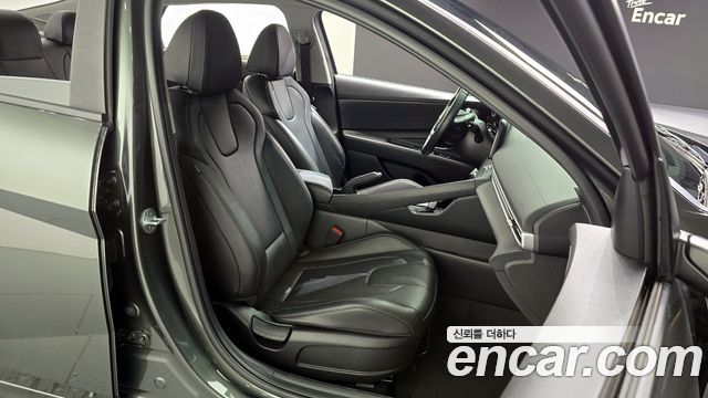 Hyundai AVANTE 2022 — photo 12