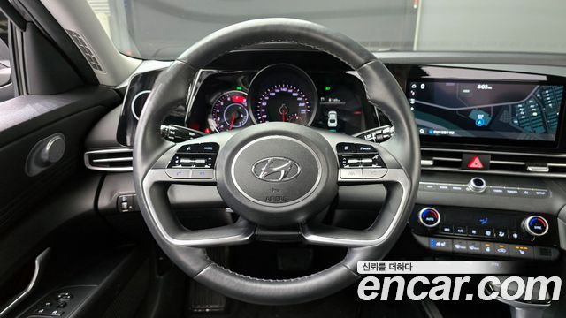 Hyundai AVANTE 2022 — photo 13